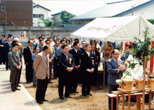 1980年頃の東一番商店会歩道開通式